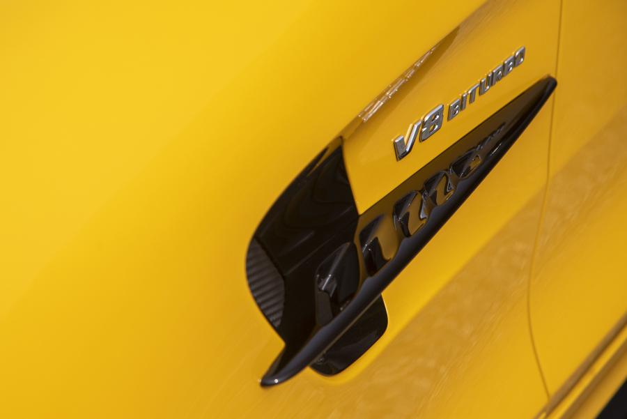 Детали экстерьера Mercedes-AMG GT R (C190) 2019 года  (NA) (фото 54 из 85)